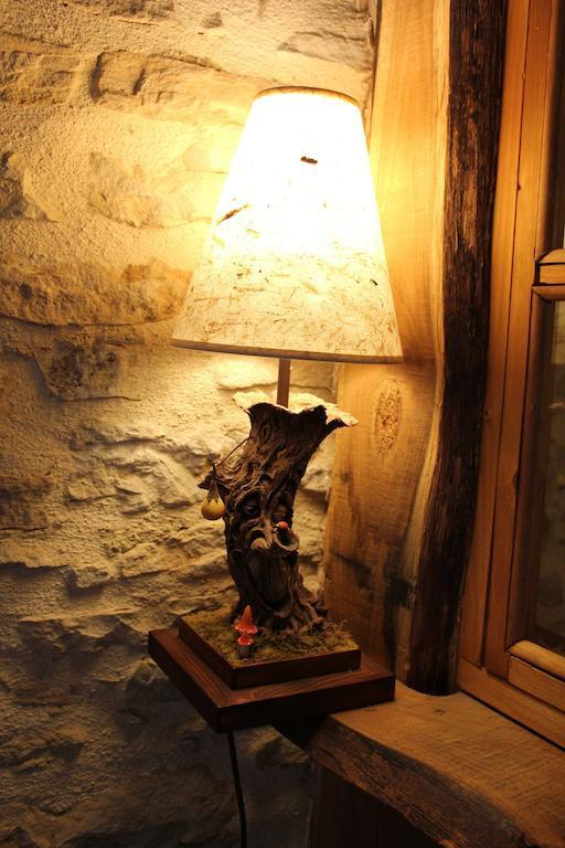La Bicyclette Fleurie Bed & Breakfast Villemoirieu Rom bilde